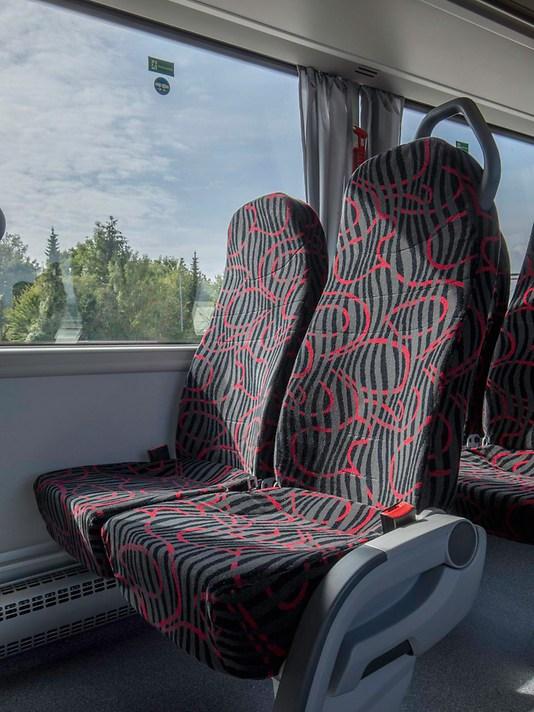 Bright colour scheme in the interior of the MAN Lion’s Intercity