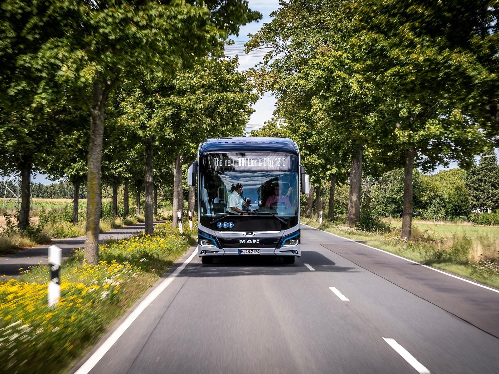 man lion’s city e, electric bus, man electric bus, electric buses, switzerland, test drive, test driver, bus driver