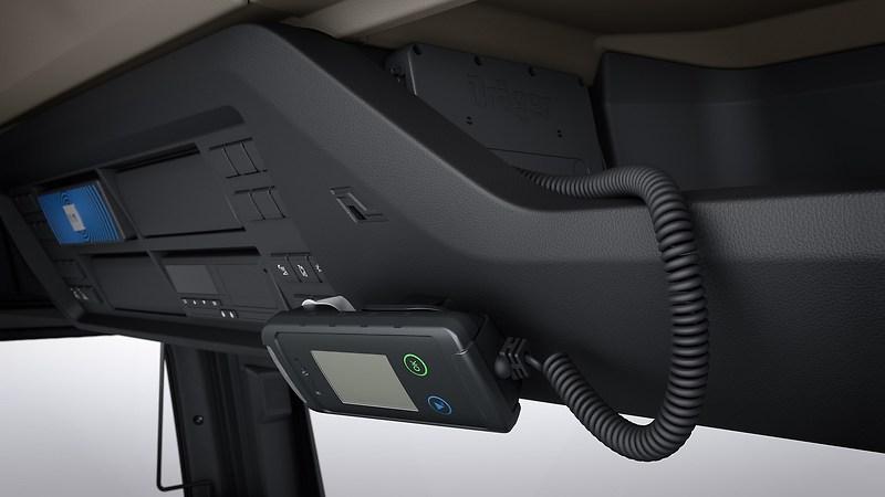 Language recognition via driver card