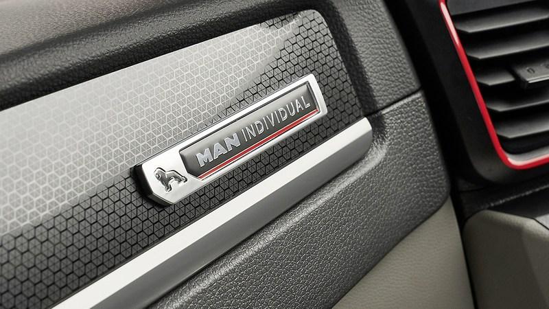 MAN TGX Individual Lion S Interior