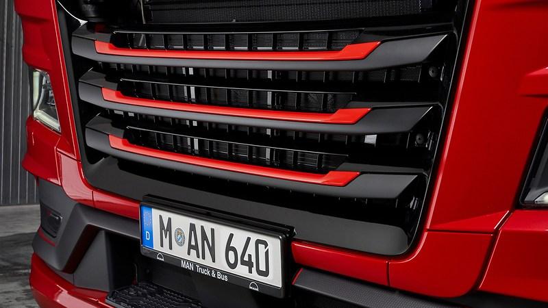 Sunblind with Individual Lion S lettering